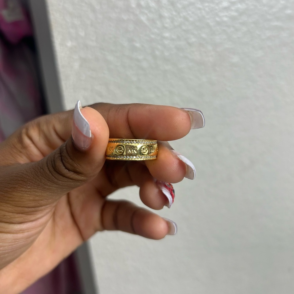 Micheal kors ring and bracelet jewelry set - Picture 9 of 9